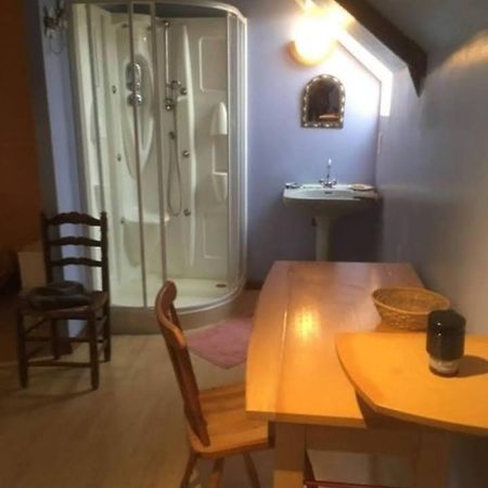 Chambre Chez L'Habitant Rueyres Extérieur photo