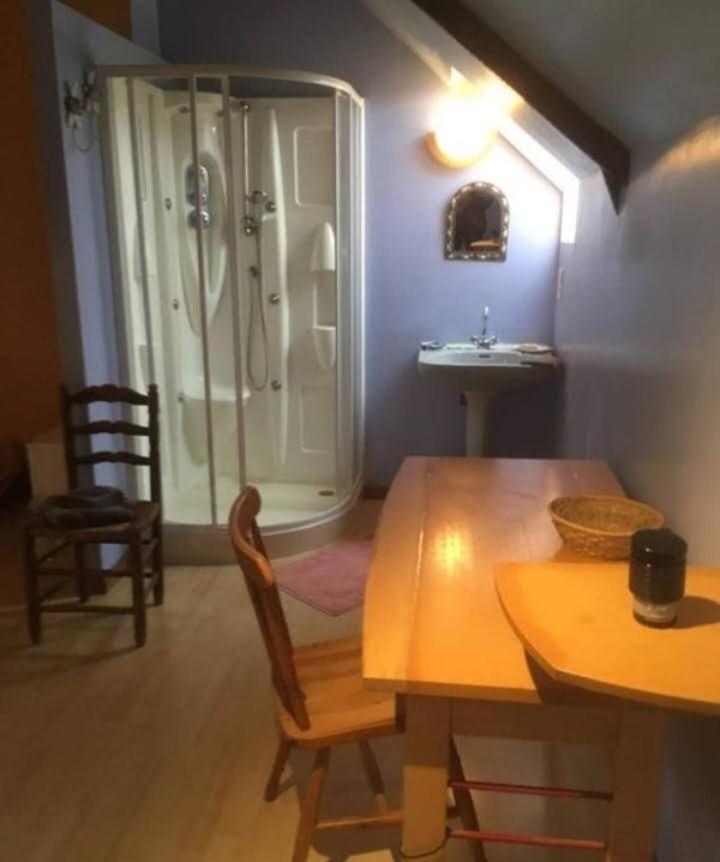 Chambre Chez L'Habitant Rueyres Extérieur photo